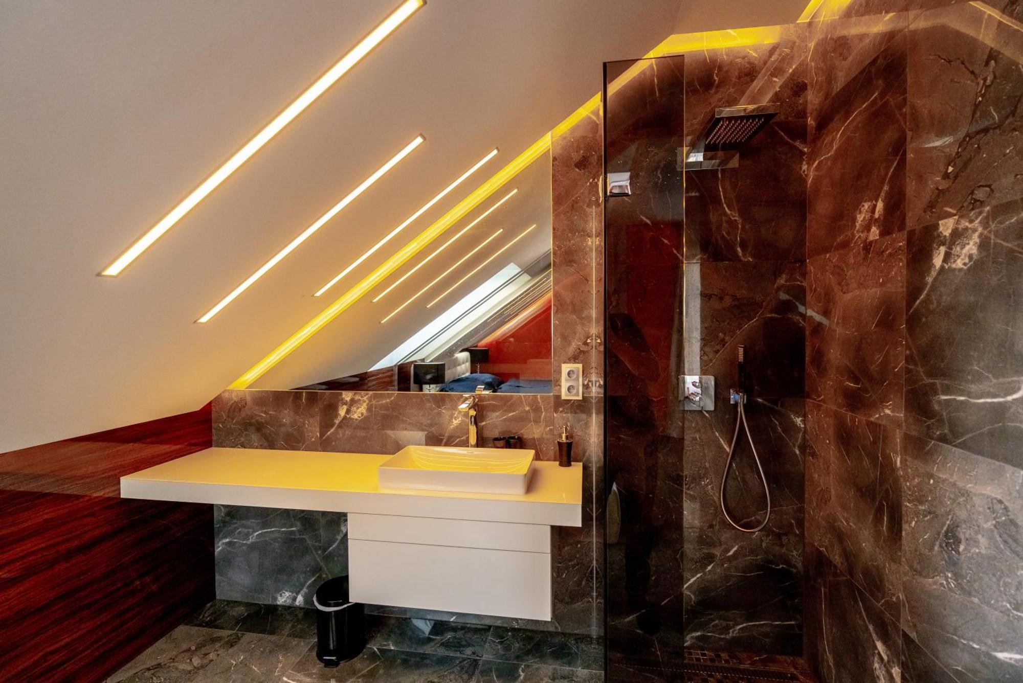 Aroma Gold Hotel Dolní Bousov Buitenkant foto