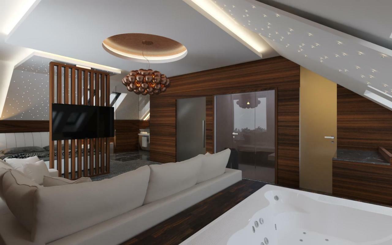 Aroma Gold Hotel Dolní Bousov Buitenkant foto